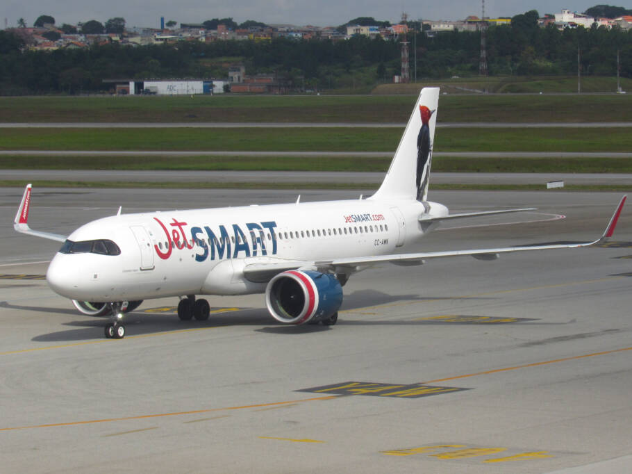 JetSMART lança assinatura de voos ilimitados; ação vale no Brasil Conheça o plano de voos ilimitados que promete baratear viagens de brasileiros pela América do Sul