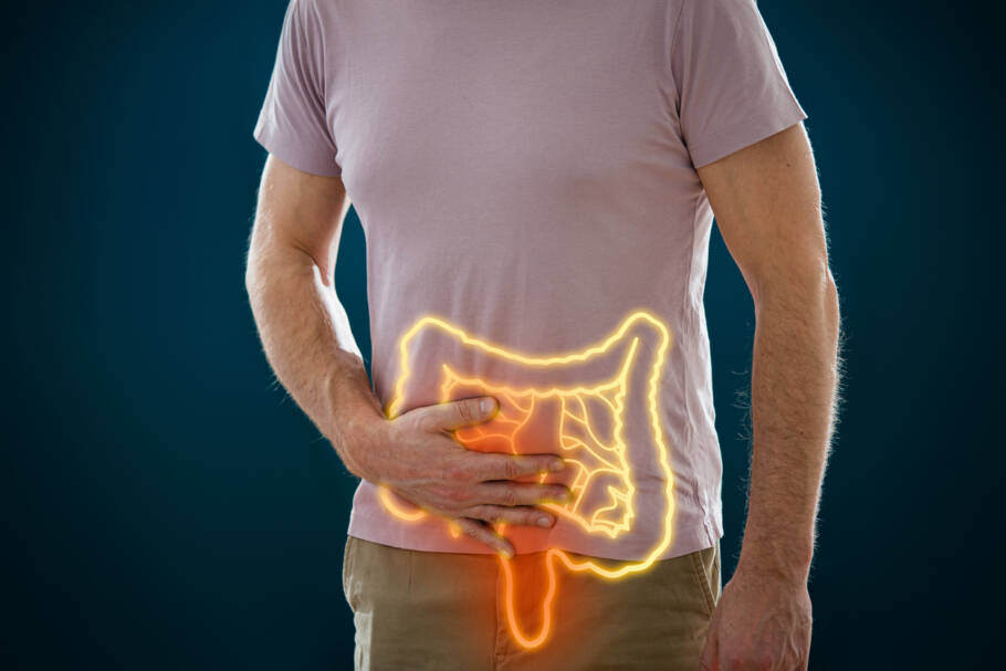 Teste simples de fezes passa a ser usado como estratégia de rastreamento de câncer de intestino no SUS