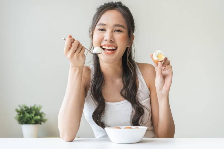 Whey protein ficou caro? Veja o que consumir no lugar sem perder proteína Alguns alimentos podem funcionar como substitutos práticos de uma dose de whey protein e garantir a ingestão adequada de proteínas no dia a dia (Imagem: Kmpzzz | Shutterstock)