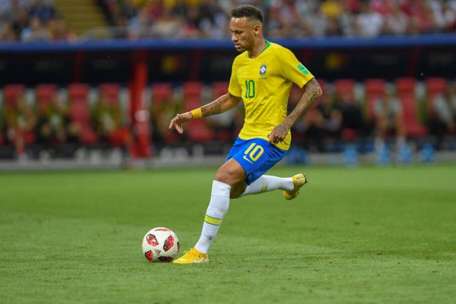 Copa do Mundo 2026: veja o que o horóscopo revela sobre os craques da Seleção Brasileira O céu aponta menos para leveza e mais para transformação profunda para Neymar (Imagem: Asatur Yesayants | Shutterstock)