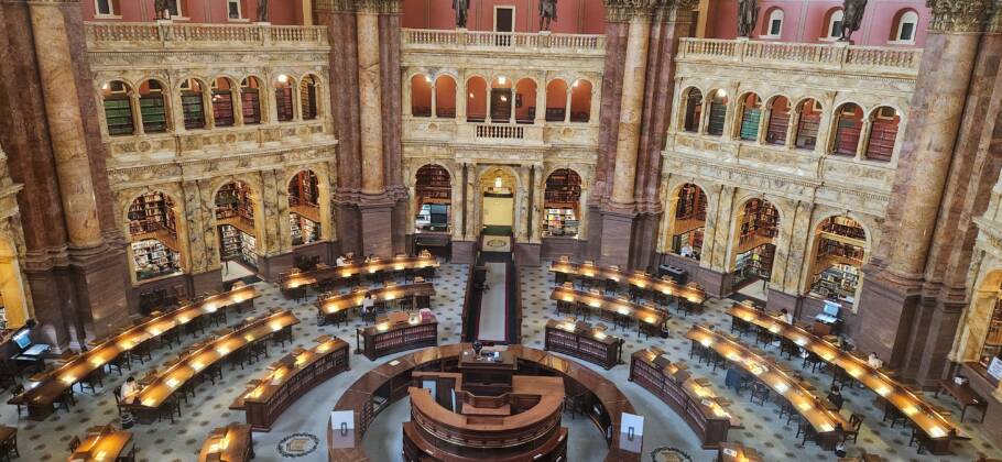 Interior da Biblioteca do Congresso, considerada a mais bonita do mundo