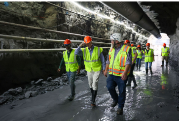 Espera-se que todo o projeto seja concluído no outono de 2027, com o túnel previsto para entrar em operação logo em seguida.