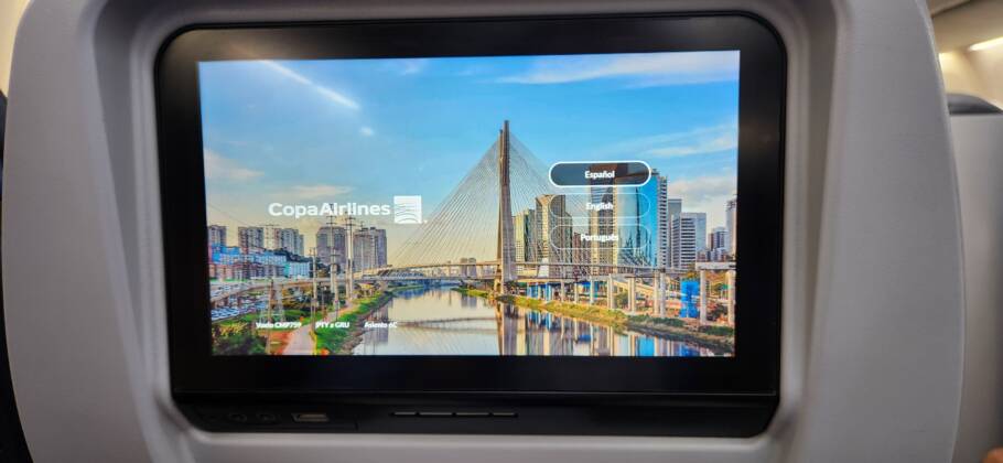 Passageiros da Economy Extra contam com mais espaço e telas de 10 polegadas