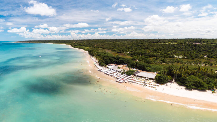 Praia dos Coqueiros, no vilarejo de Trancoso. no sul da Bahia
