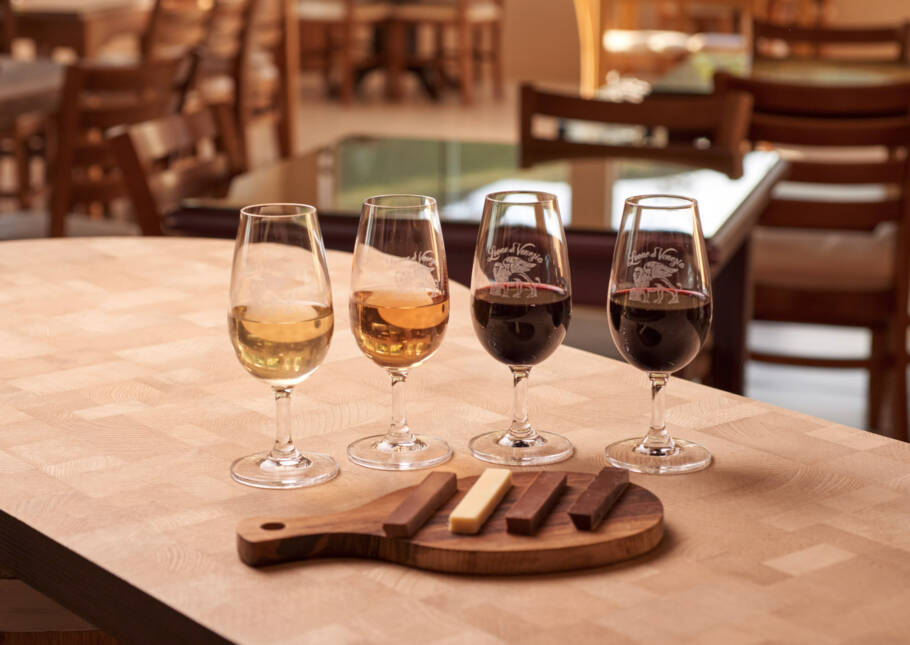 Como os vinhos de altitude transformaram a Serra Catarinense A Leone di Venezia oferece diversos tipos de degustação
