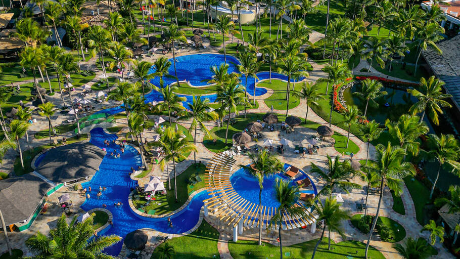 Vista das piscinas do Transamerica Comandatuba, na Bahia